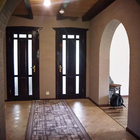 стежка в гори Lodge