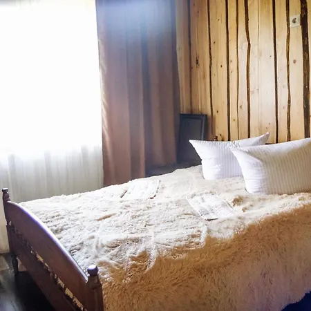 стежка в гори Lodge