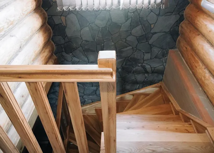 Orman Evi стежка в гори Verkhovyna