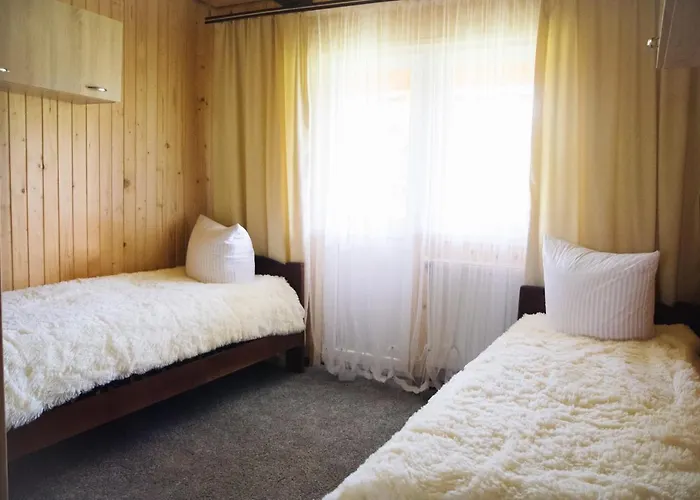 Orman Evi стежка в гори Verkhovyna